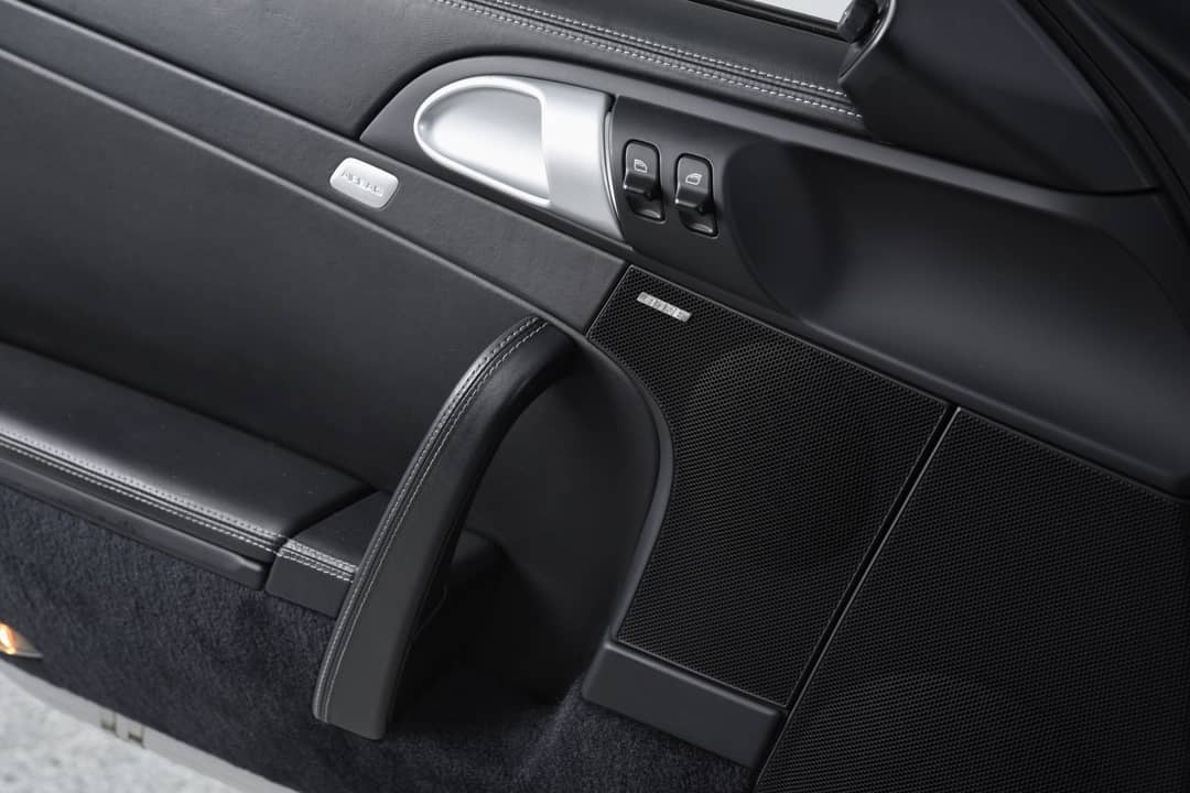 2010 Porsche 911 Targa 4S — photo 36