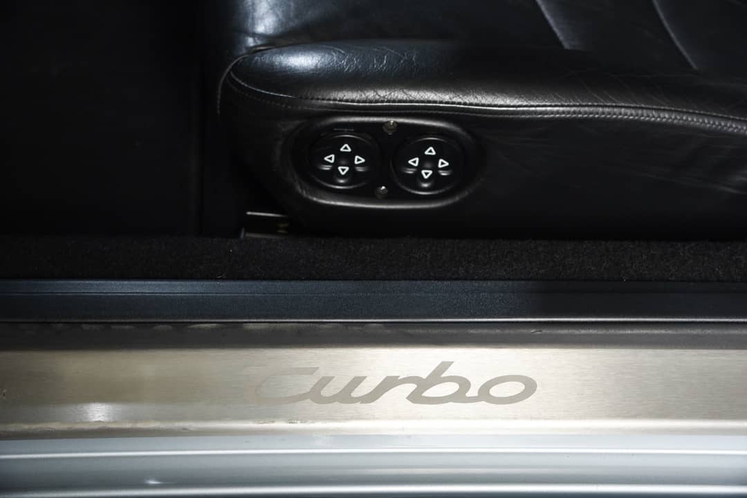 1995 Porsche 911 Turbo — photo 26