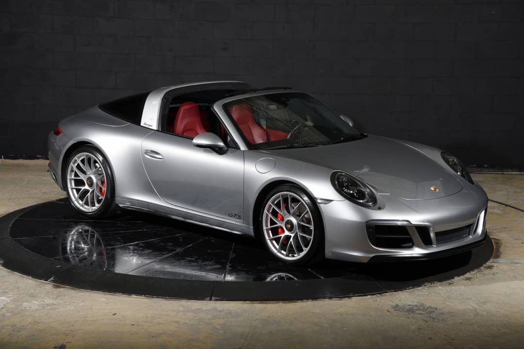 2018 Porsche 911 Targa 4 GTS — photo 3