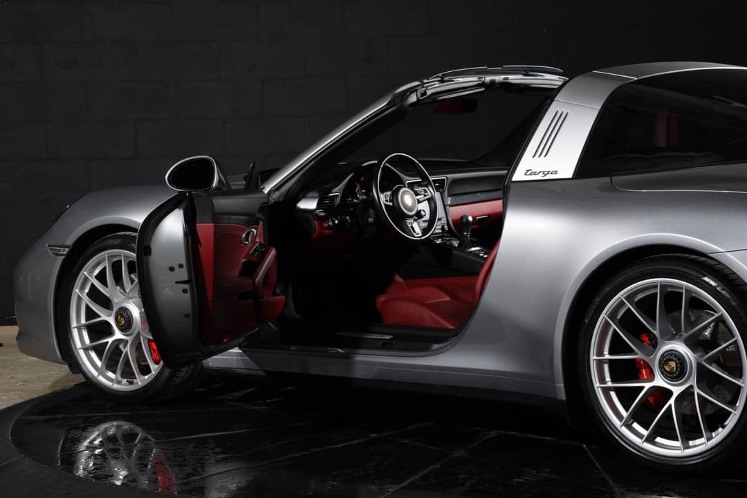 2018 Porsche 911 Targa 4 GTS — photo 26