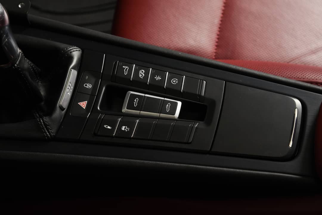 2018 Porsche 911 Targa 4 GTS — photo 33
