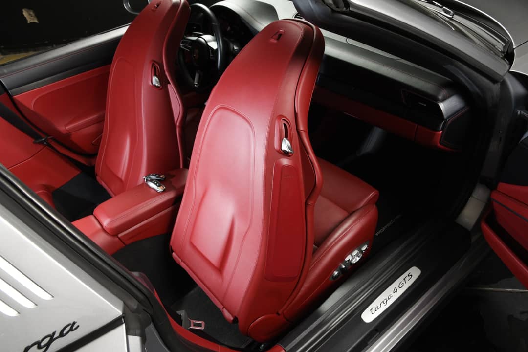 2018 Porsche 911 Targa 4 GTS — photo 37