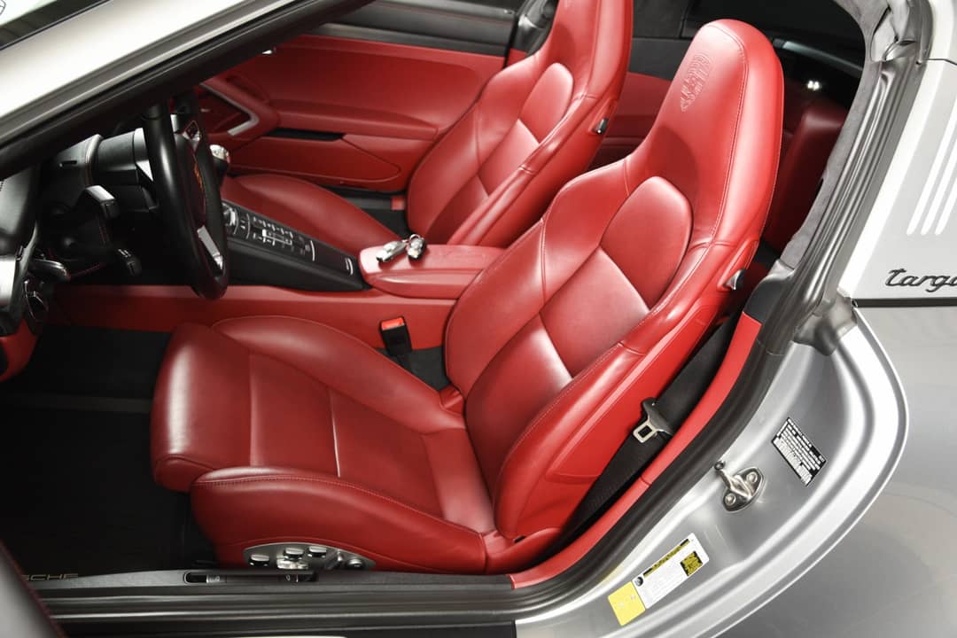 2018 Porsche 911 Targa 4 GTS — photo 6