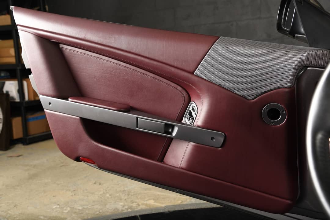 2005 Aston Martin DB9 — photo 18