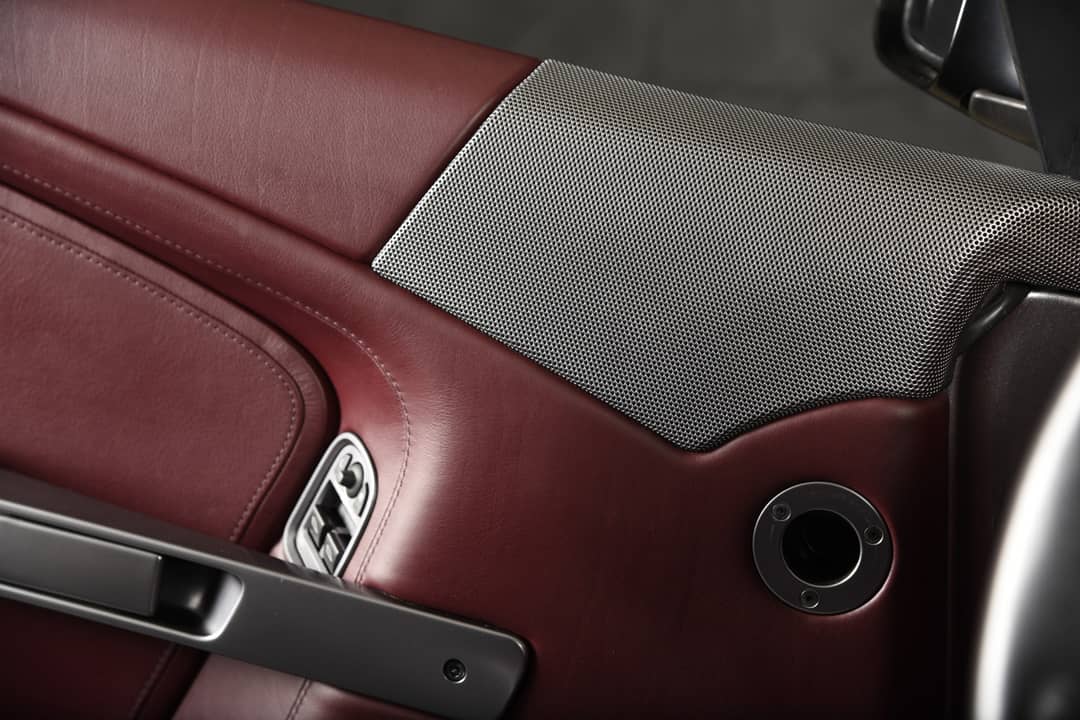 2005 Aston Martin DB9 — photo 19
