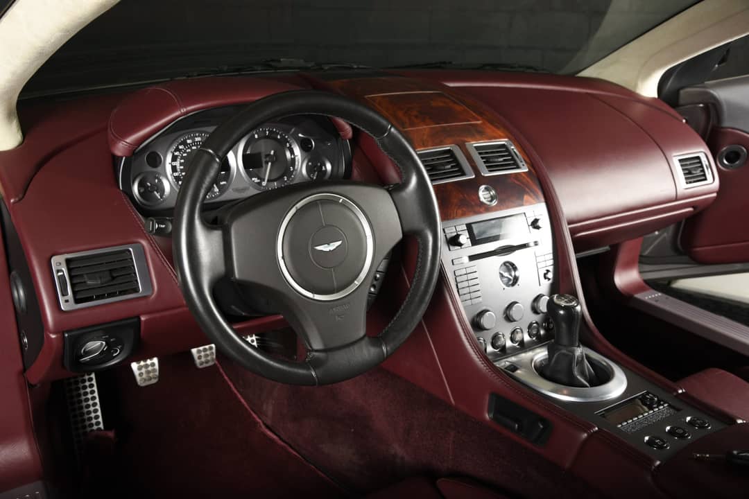 2005 Aston Martin DB9 — photo 21
