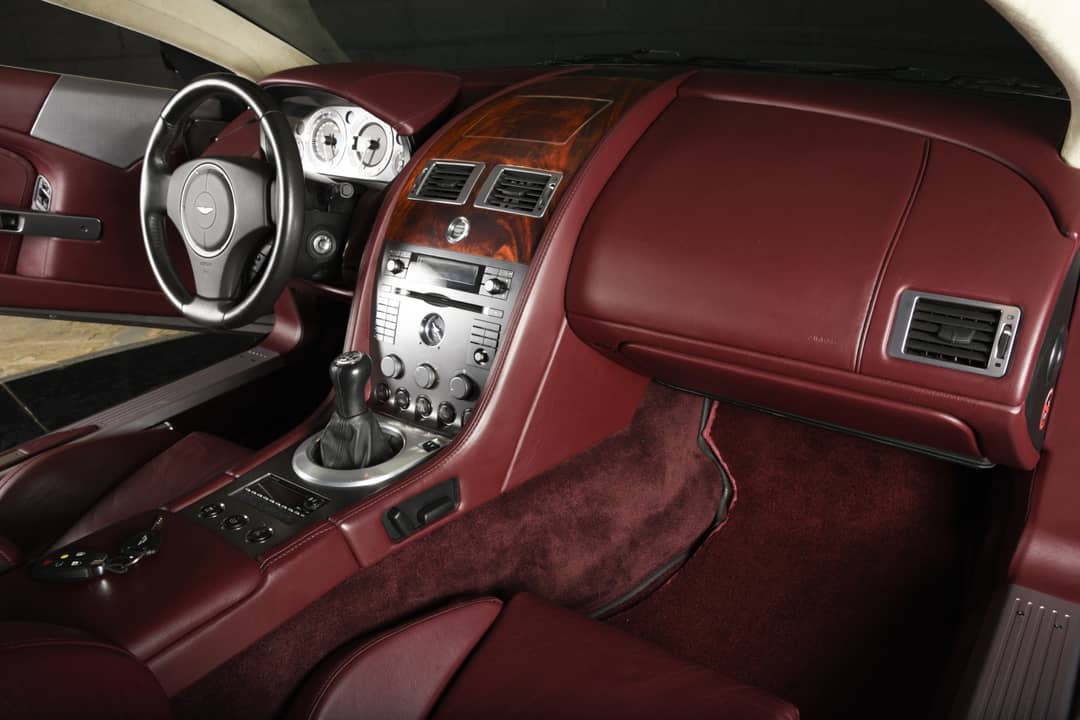 2005 Aston Martin DB9 — photo 32