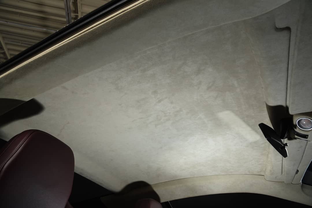 2005 Aston Martin DB9 — photo 8