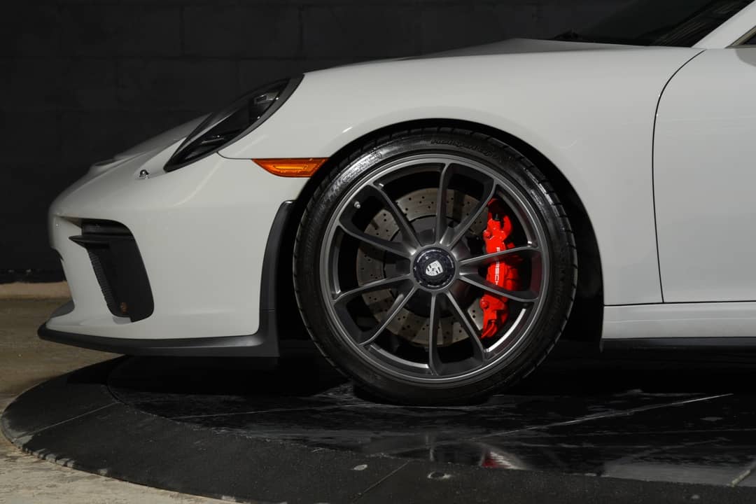 2019 Porsche 911 GT3 Touring — photo 16