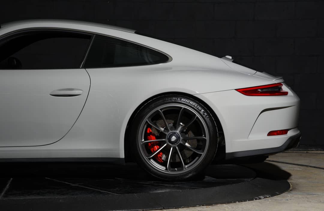 2019 Porsche 911 GT3 Touring — photo 17
