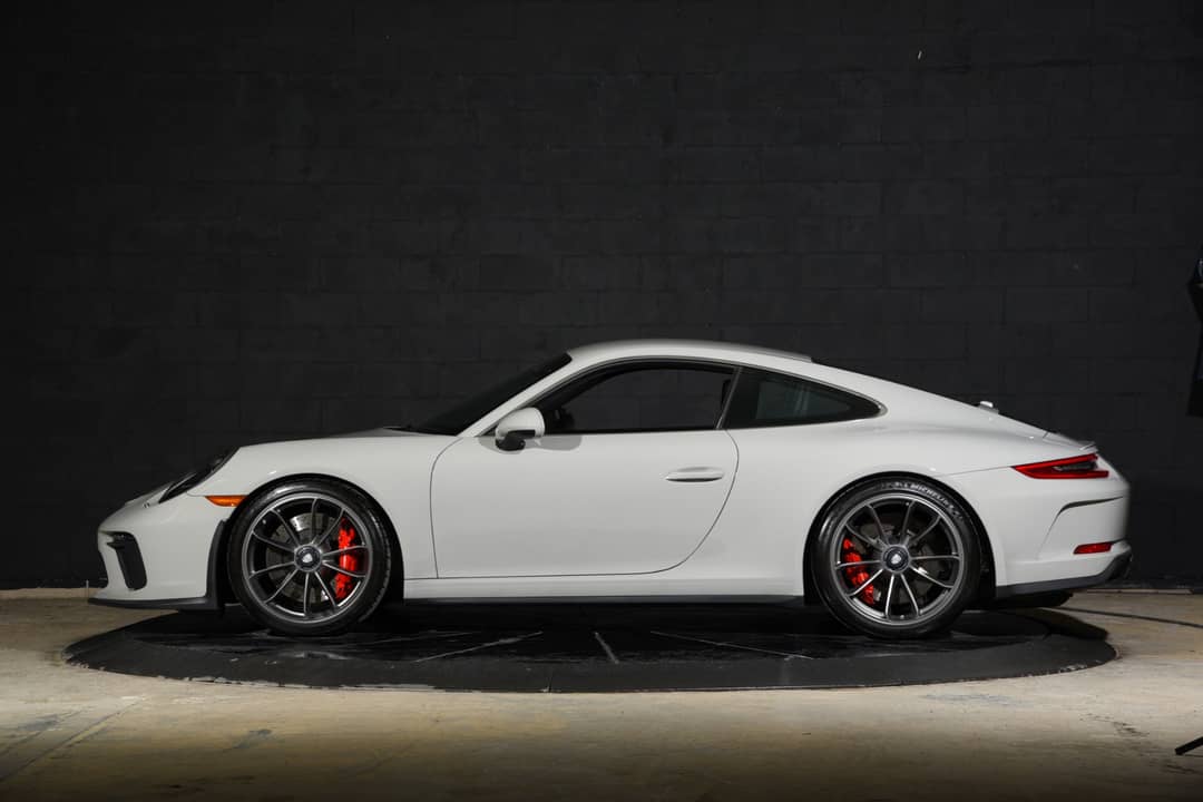2019 Porsche 911 GT3 Touring — photo 18