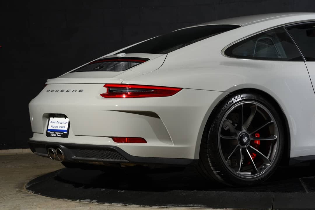 2019 Porsche 911 GT3 Touring — photo 22