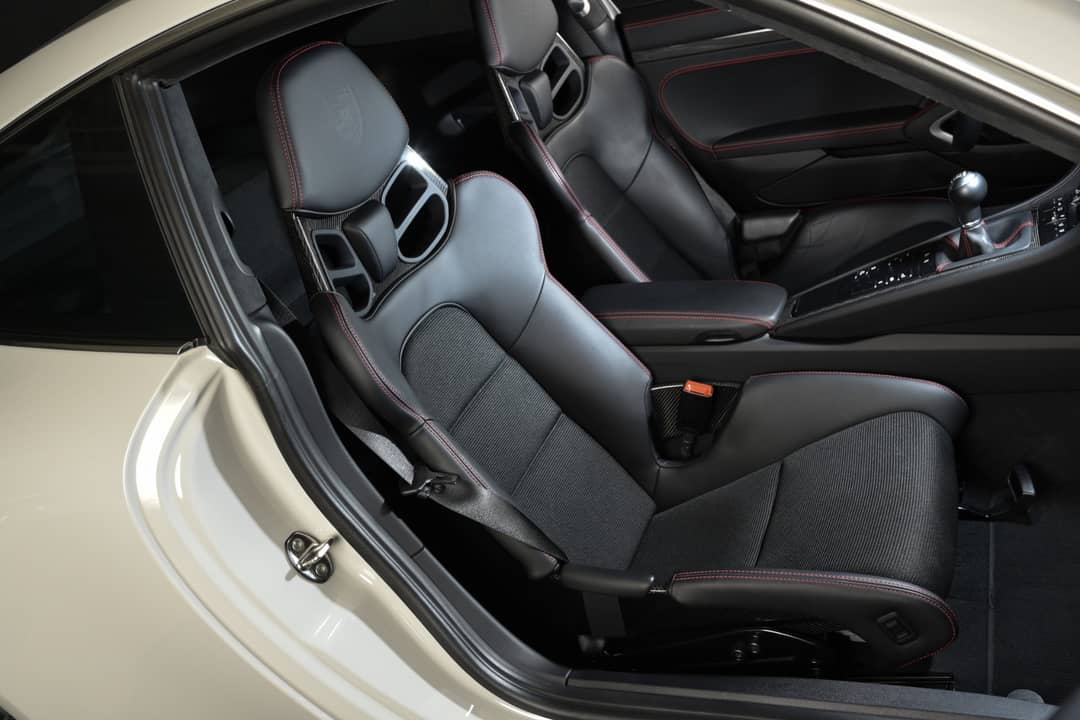2019 Porsche 911 GT3 Touring — photo 41