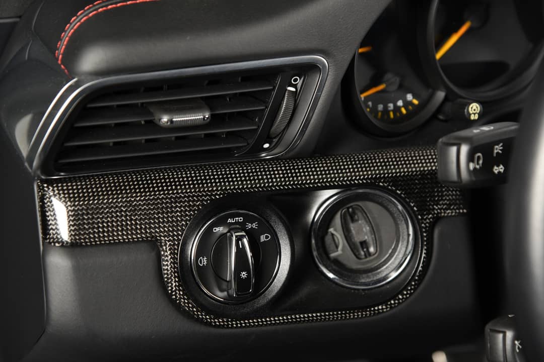 2019 Porsche 911 GT3 Touring — photo 8