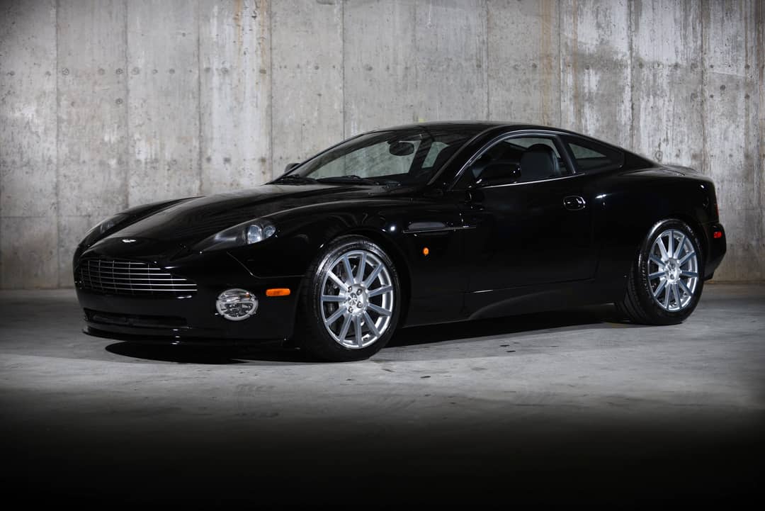 2005 Aston Martin V12 Vanquish — photo 2