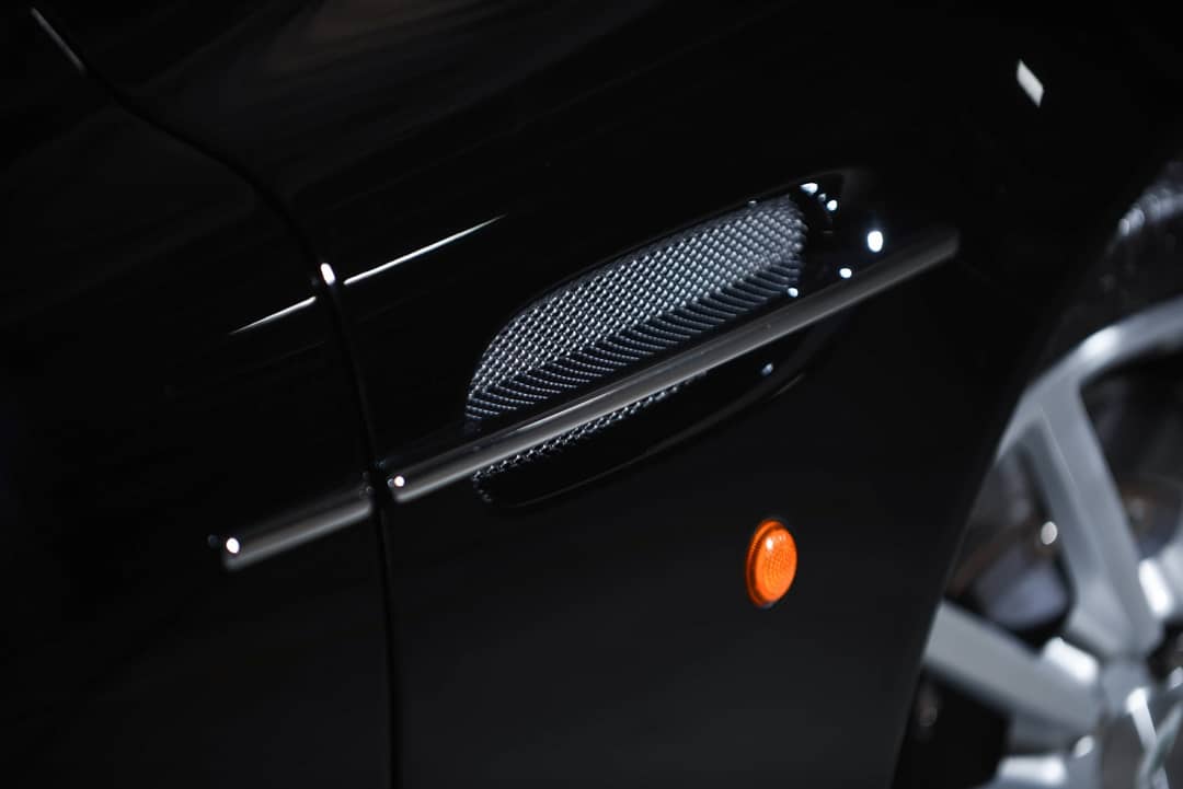 2005 Aston Martin V12 Vanquish — photo 19