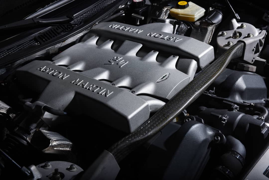 2005 Aston Martin V12 Vanquish — photo 24