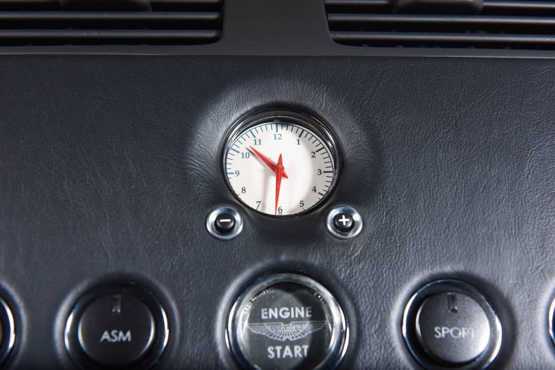 2005 Aston Martin V12 Vanquish — photo 30