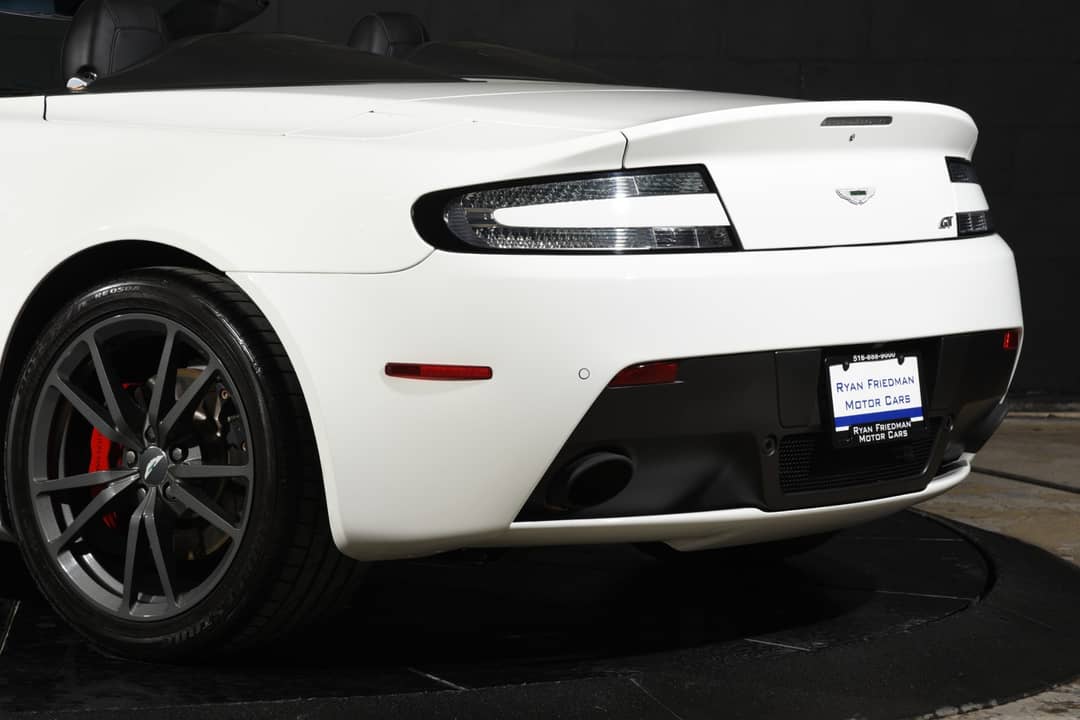 2015 Aston Martin V8 Vantage GT Roadster — photo 14
