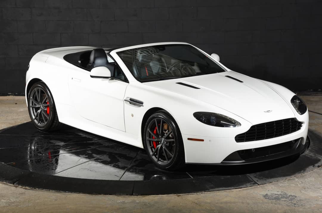 2015 Aston Martin V8 Vantage GT Roadster — photo 23