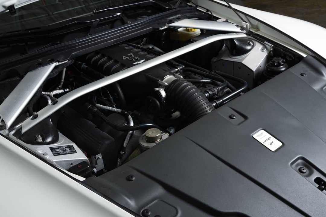 2015 Aston Martin V8 Vantage GT Roadster — photo 25