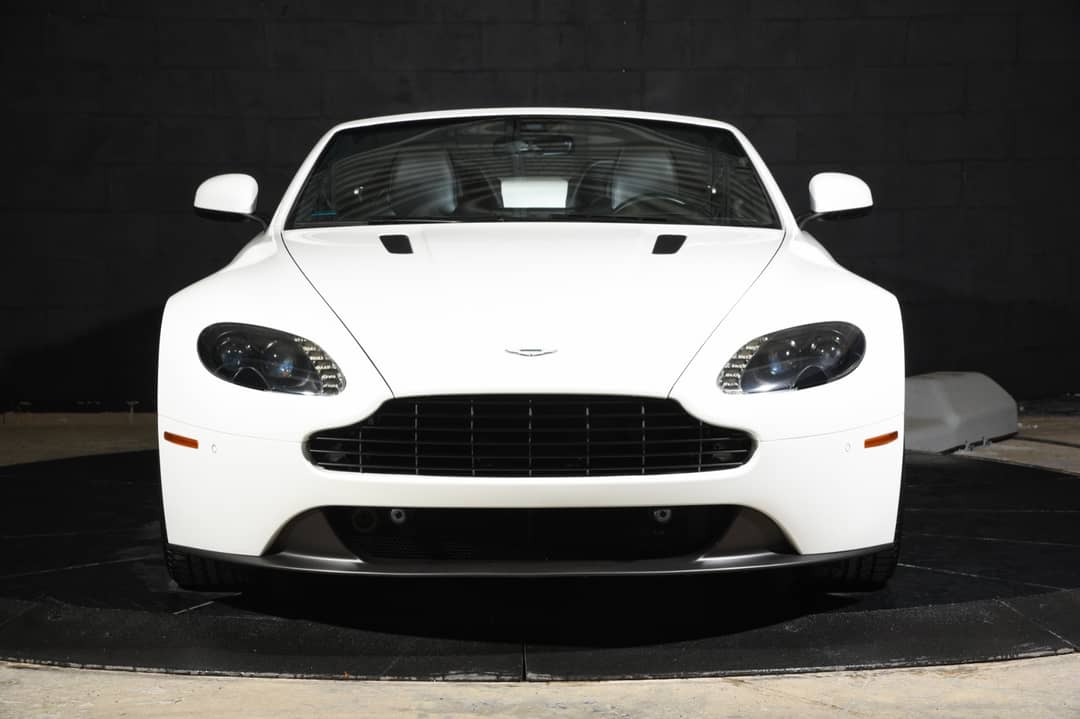2015 Aston Martin V8 Vantage GT Roadster — photo 27