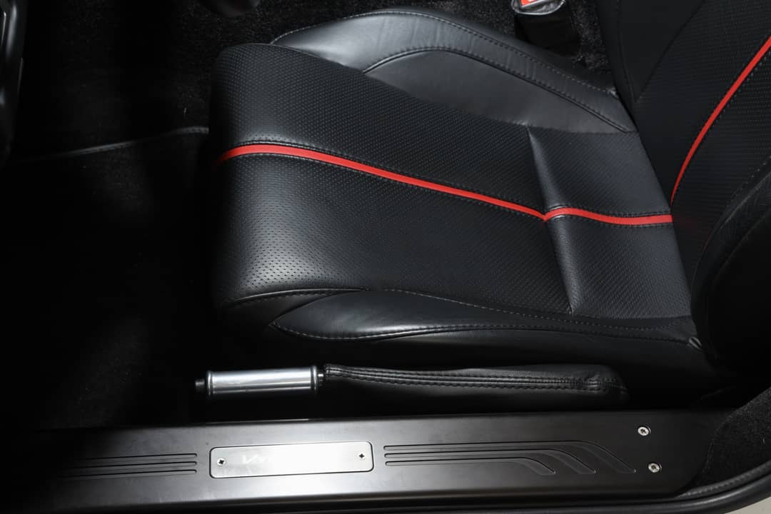 2015 Aston Martin V8 Vantage GT Roadster — photo 39
