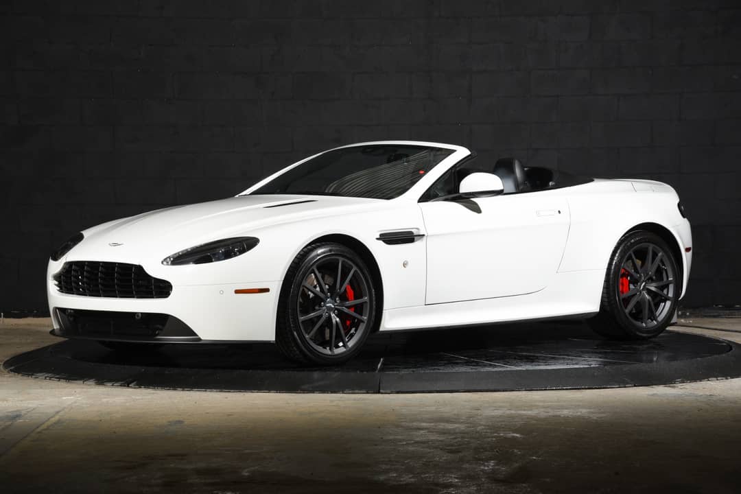 2015 Aston Martin V8 Vantage GT Roadster — photo 10