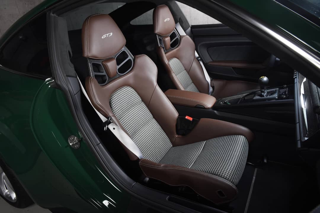 2022 Porsche 911 GT3 Touring — photo 19