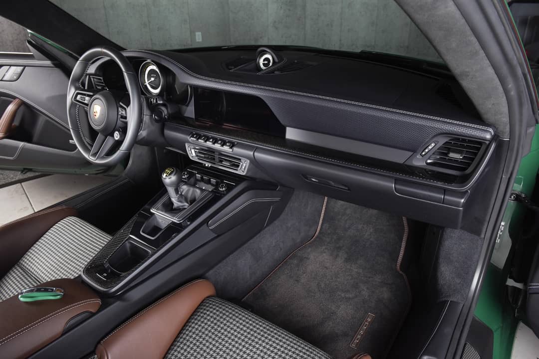 2022 Porsche 911 GT3 Touring — photo 21
