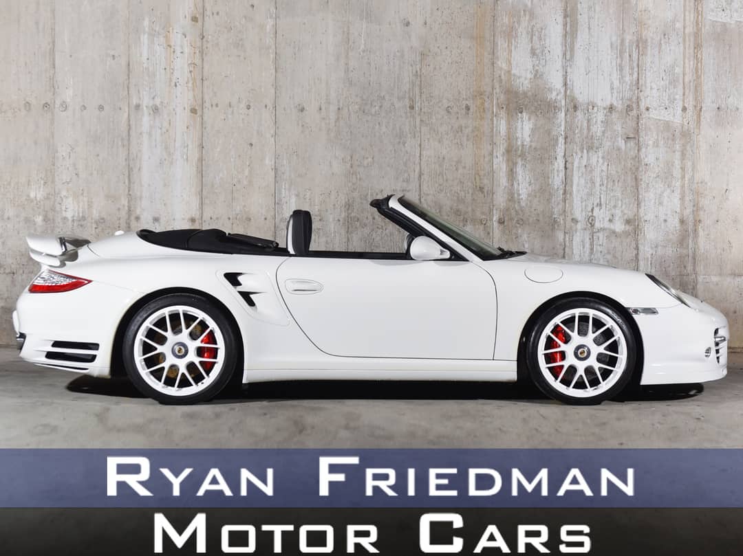 2011 Porsche 911 Turbo — photo 1
