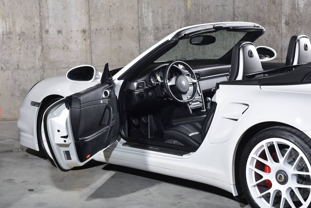 2011 Porsche 911 Turbo — photo 27