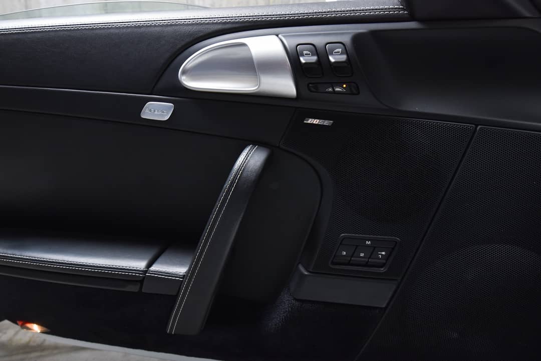 2011 Porsche 911 Turbo — photo 43