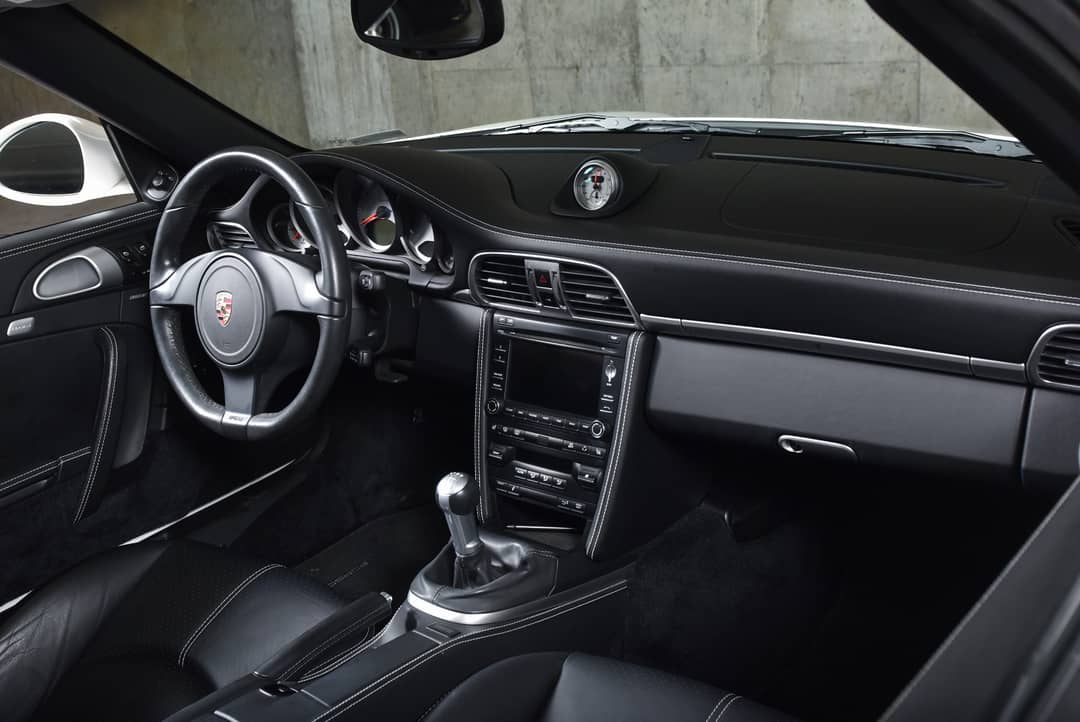 2011 Porsche 911 Turbo — photo 49