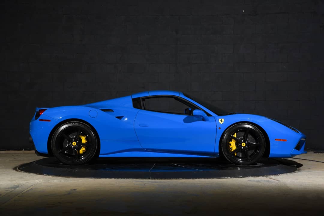 2017 Ferrari 488 Spider — photo 2