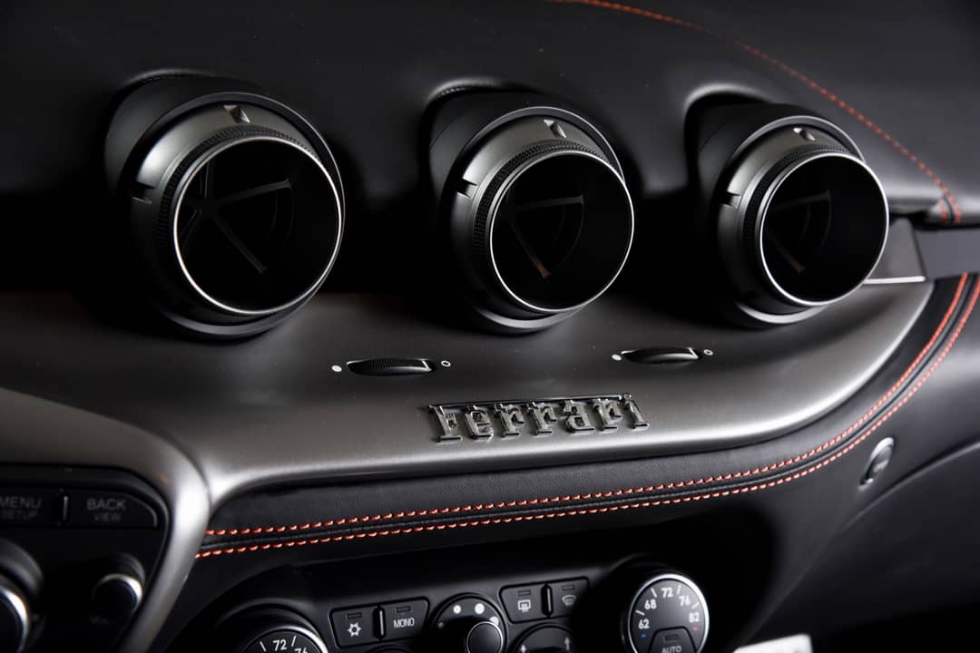 2014 Ferrari F12berlinetta — photo 38