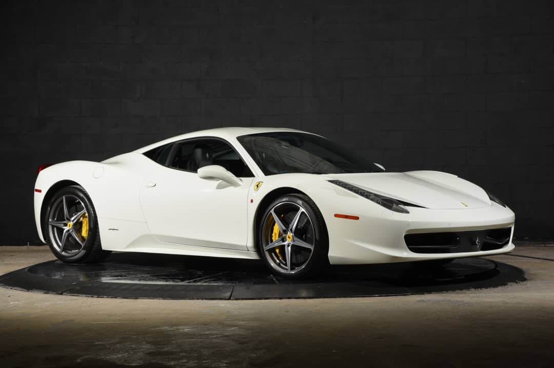 2015 Ferrari 458 Italia — photo 2