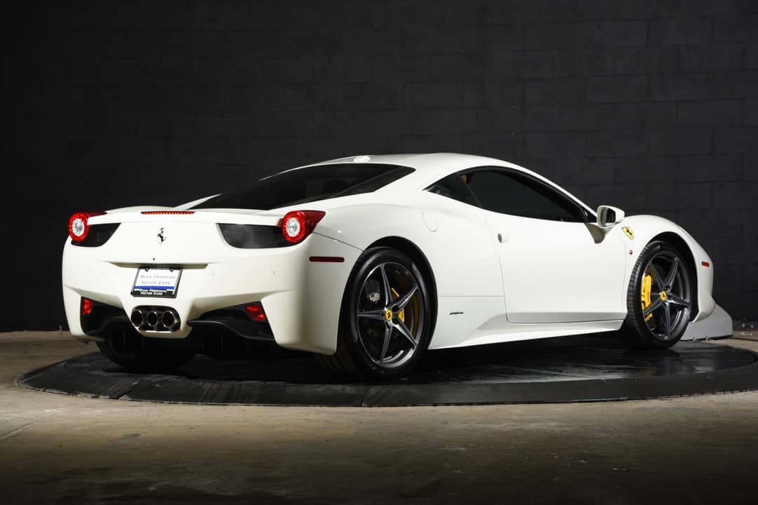 2015 Ferrari 458 Italia — photo 3