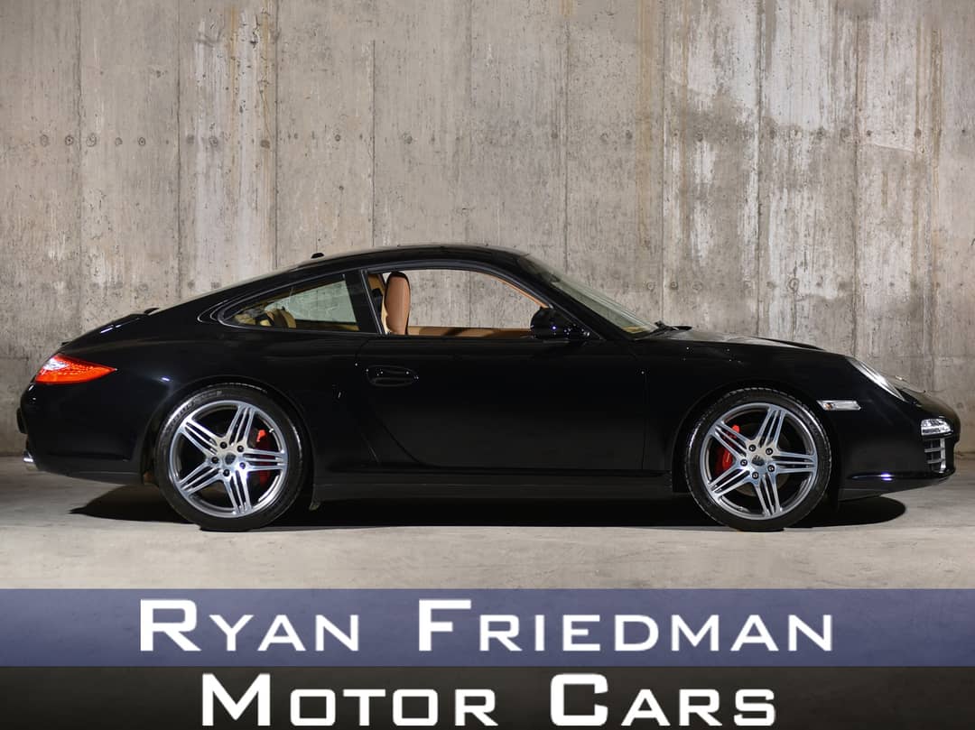 2010 Porsche 911 Carrera 4S — photo 1
