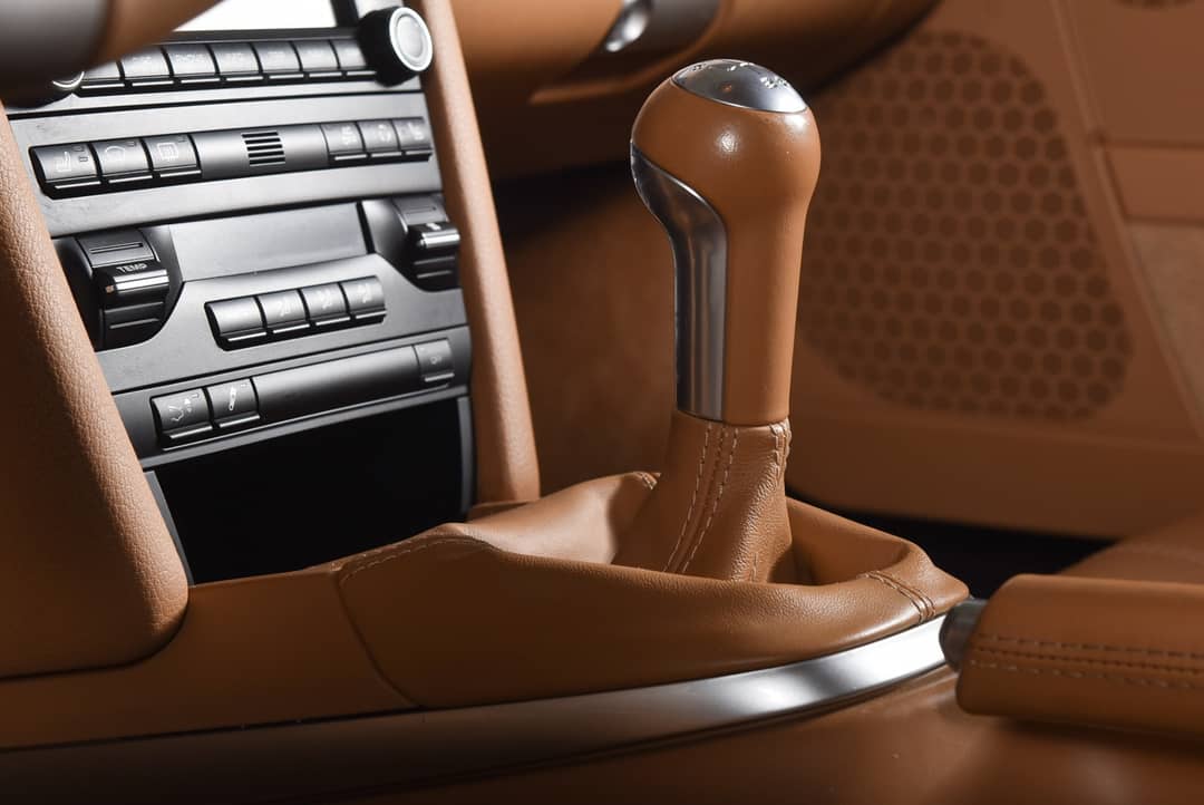 2010 Porsche 911 Carrera 4S — photo 24