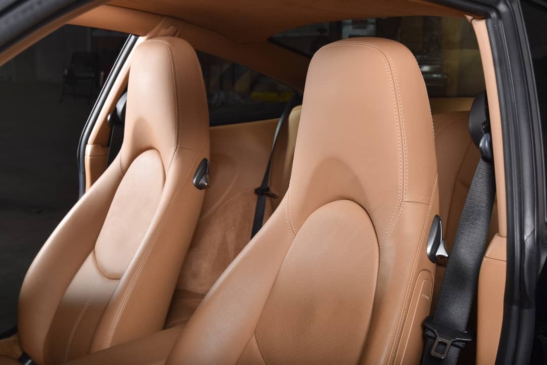2010 Porsche 911 Carrera 4S — photo 31