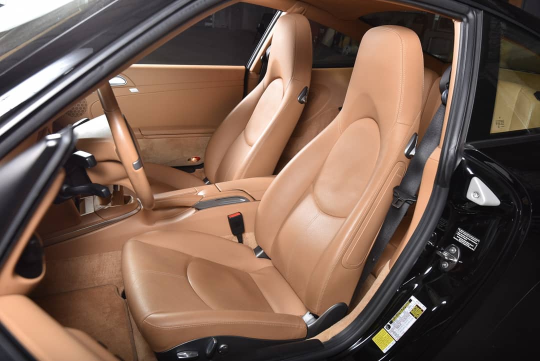 2010 Porsche 911 Carrera 4S — photo 32