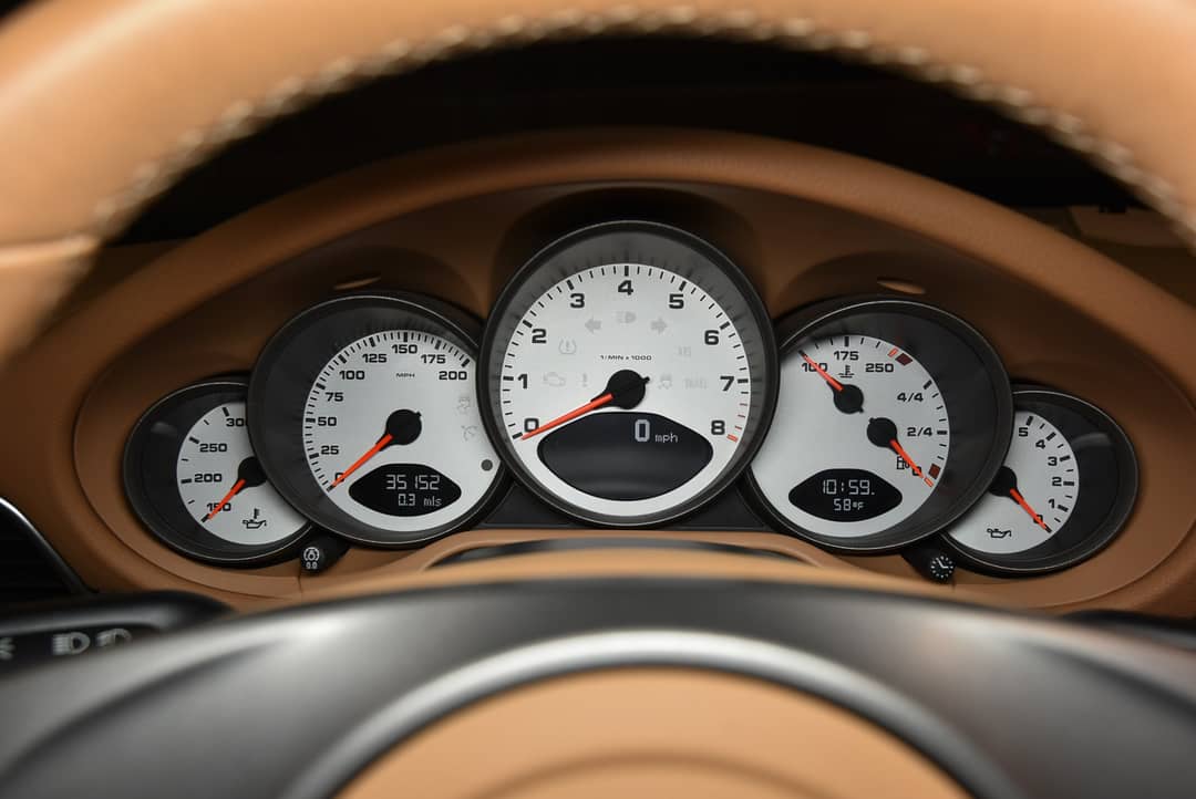 2010 Porsche 911 Carrera 4S — photo 34