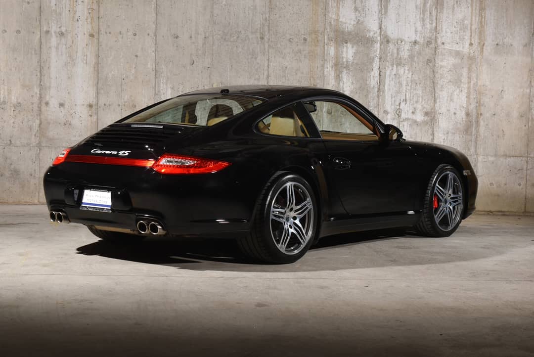 2010 Porsche 911 Carrera 4S — photo 5