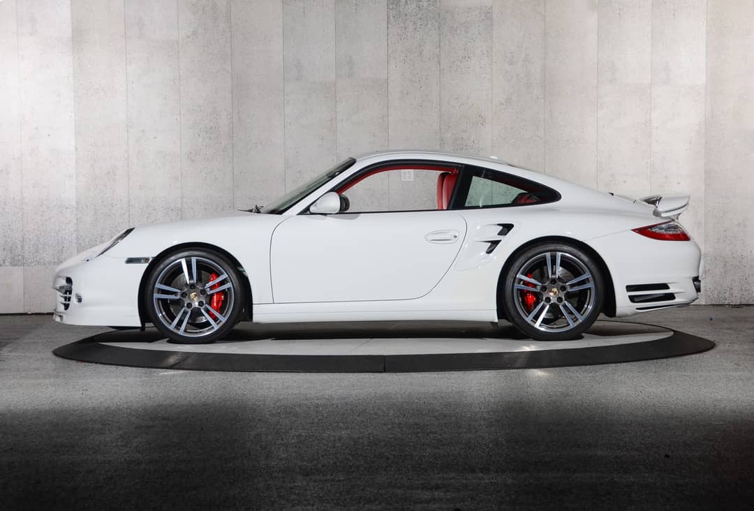 2013 Porsche 911 Turbo — photo 12