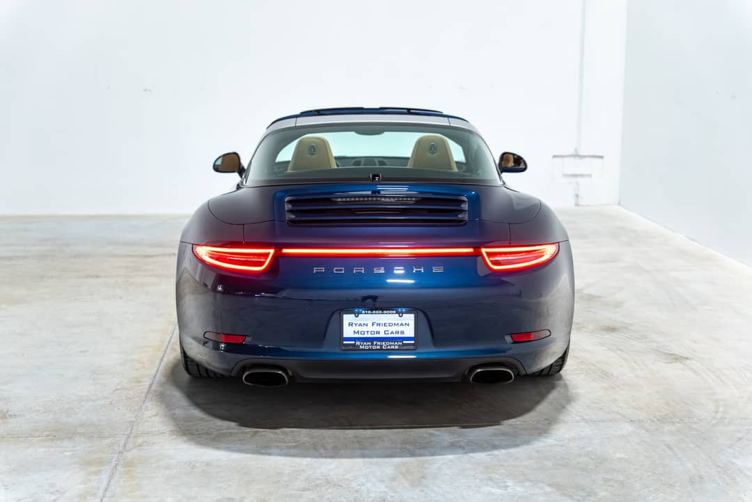 2015 Porsche 911 Targa 4 — photo 12