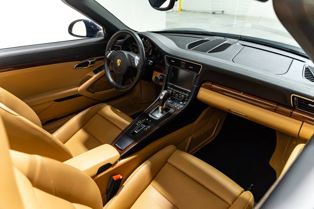 2015 Porsche 911 Targa 4 — photo 15