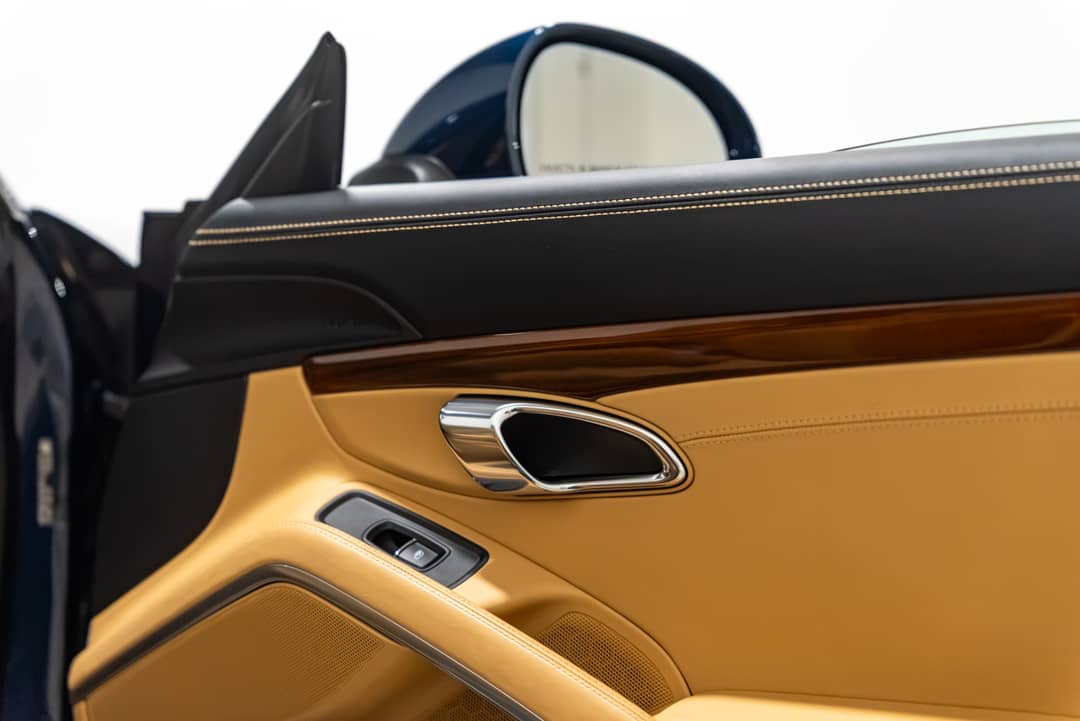 2015 Porsche 911 Targa 4 — photo 21