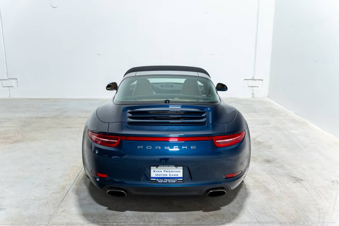 2015 Porsche 911 Targa 4 — photo 36