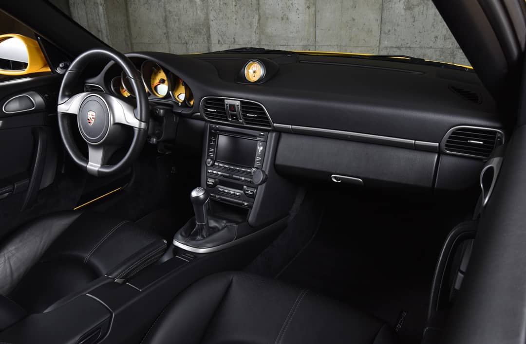 2010 Porsche 911 Carrera — photo 22